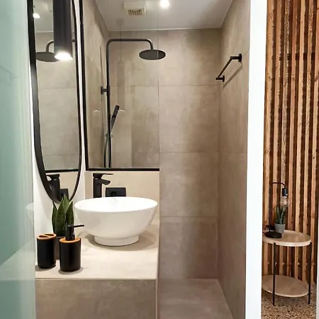 Apartment Adorable Next Old Town-vacation House Group